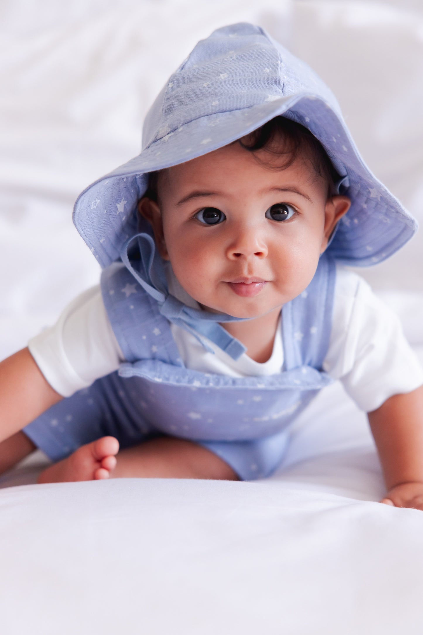 Organic Two-Piece Set (White Bodysuit+ Starry Blue Muslin Jumpsuit)